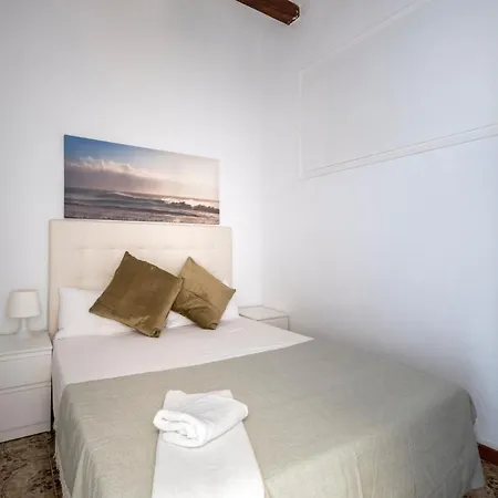 Apartament Centric Gaudi Barcelona